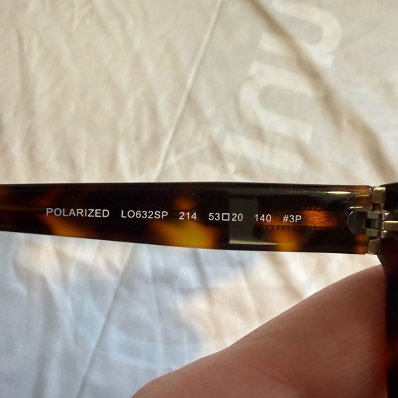 Tortoise Shell Sunglasses - Picture 4 of 4